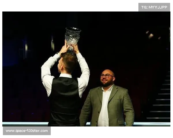 威尔逊成历史最年轻5000分先生，纪录夜闪耀